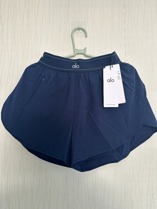 ALO Yoga Pants - Alo Yoga Double Layer Athletic Shorts with Liner Stretch & Breathable Size L